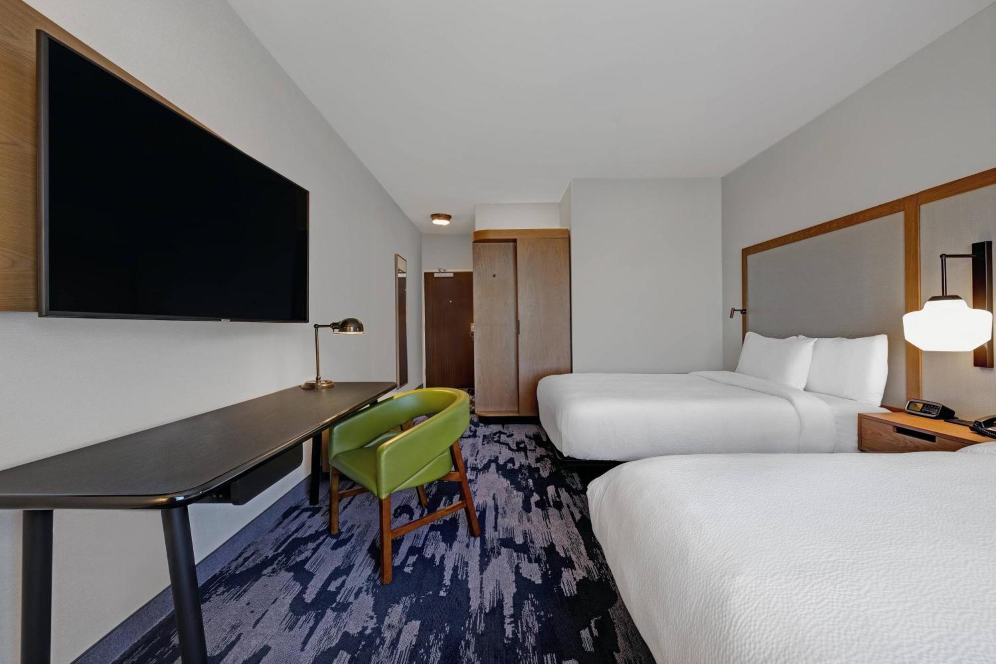 Fairfield Inn & Suites By Marriott Milwaukee Брукфийлд Екстериор снимка
