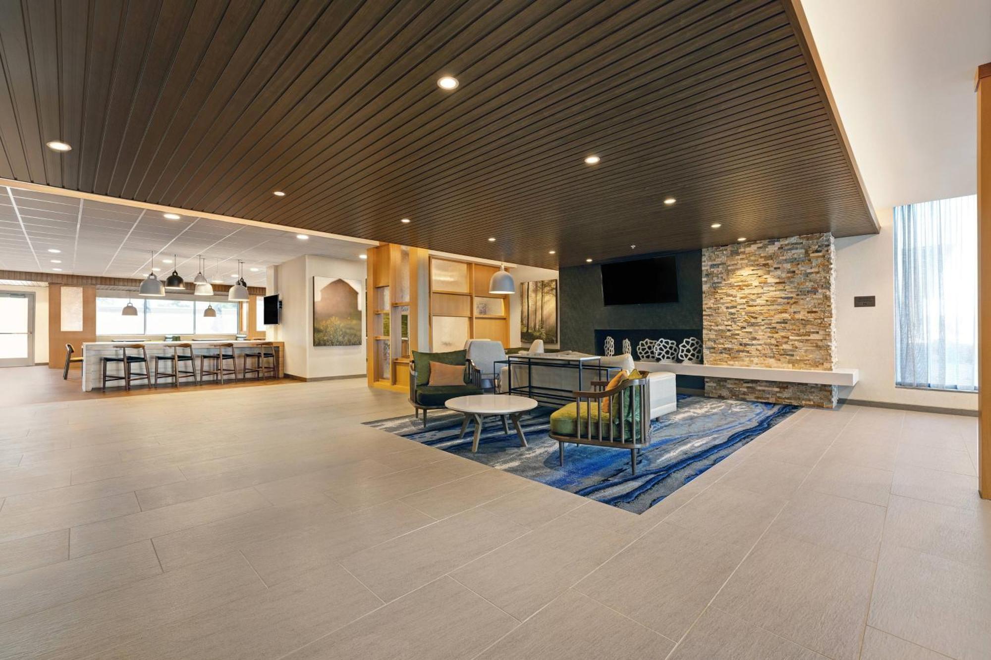 Fairfield Inn & Suites By Marriott Milwaukee Брукфийлд Екстериор снимка